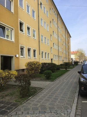 Renovierte, helle 2-Zimmer-Wohnung in Schoppershof sucht nette Mieter!