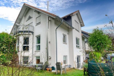 Geschmackvolle 2-Raum-Wohnung mit gehobener Innenausstattung mit Einbauküche in Idstein-Eschenhahn