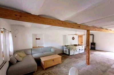 Leben wie im Kultfilm.
Das Eberhofer Chalet.
Großzügige 1-Raum Wohnung nähe Grafing