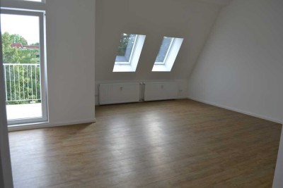 Modernes Dachgeschoss - Hochwertig und im Grünen - Neubau