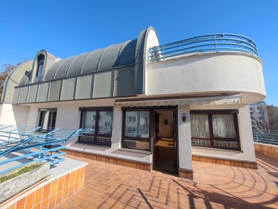 Penthouse in Innenstadtnähe, absolute Ruhelage