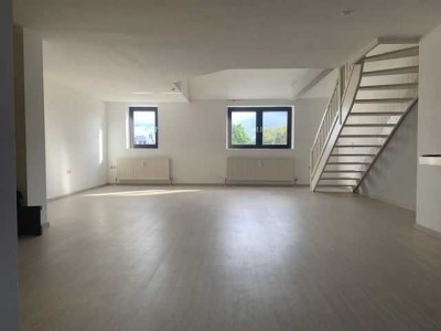 KAßBERG * 3 Zimmer/ offene Küche/ Dachterrasse/Gäste-WC - ab 03/2026