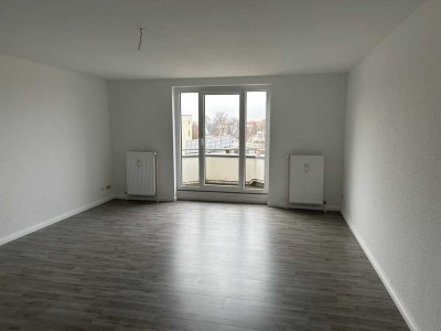 Charmante & modernisierte 2-Zimmer-Wohnung mit Balkon – sofort bezugsfrei!
