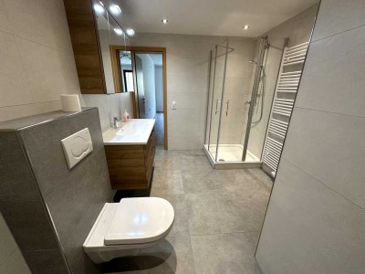 In Luxemburg Grenznähe! Sanierte Wohnung mit Einbauküche und Terrasse!