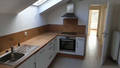 75qm sanierte Dachgeschosswohnung mit EBK