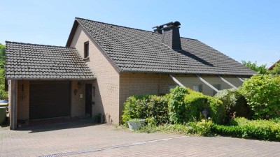 Klassisches Familienhaus mit Einliegerwohnung und grandiosem Weitblick