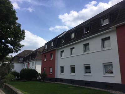 2,5-Zimmer-Wohnung im EG mit Loggia