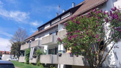 Helle 2-Zimmer Dachgeschosswohnung in Stuttgart-Zazenhausen