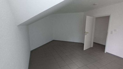 4,5 Zi. Wohnung mit Balkon in Hillesheim ab sofort zu vermieten