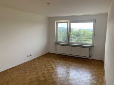 Schön geschnittene 52 m² 2 Zimmer Wohnung mit Balkon und Aufzug