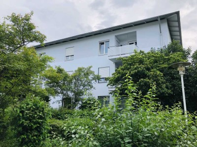 Geschmackvolle 2-Raum-Wohnung mit Balkon und EBK in Augsburg