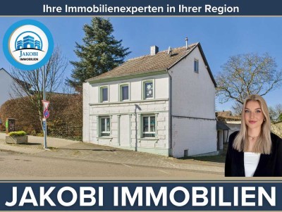 Freistehendes Einfamilienhaus mit Garten und viel Potential in beliebter Lage von Erftstadt-Erp.