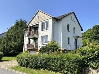 Wohnen - Vermieten - Gestalten,
Zweifamilienhaus mit Potenzial!