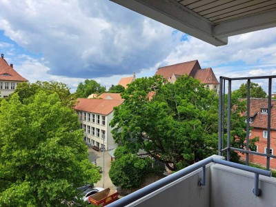 1-Raum-Wohnung am John-F.-Kennedy-Platz mit Balkon und EBK in Braunschweig