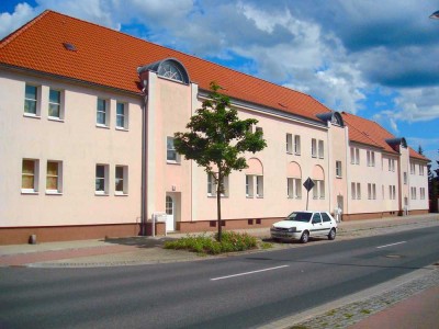 3-Raum-Wohnung mit Badewanne und Dusche im 1. OG