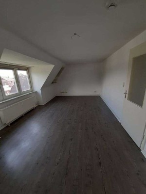 Helle 2,5-Zimmer-Wohnung zu vermieten