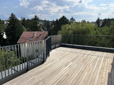 Ihr Haus im Haus mit großer Terrasse und tollem Grün-Blick - ERSTBEZUG !