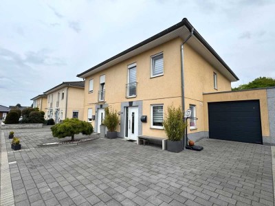 Moderne Doppelhaushälfte mit Garten und Garage in ruhiger Lage von Hückelhoven-Hilfarth