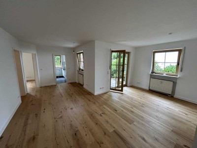 Toller Garten mit Terrasse und 3 Zimmer Wohnung