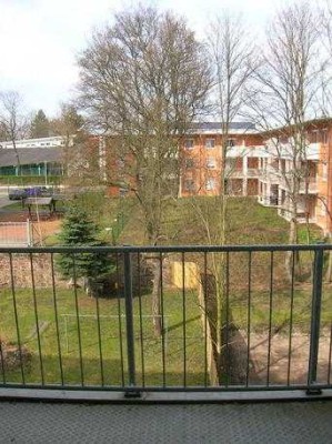 3-Raum Wohnung mit Balkon!