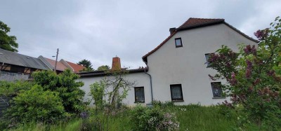 Letzte Chance: Einfamilienhaus mit 7 Zimmern und 2 Gärten in Auma