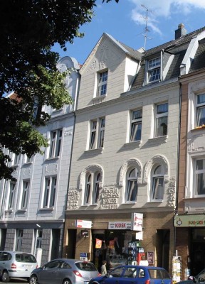 Wunderschöne 4-Zimmer Maisonette-Altbauwohnung mit großer Dachterrasse in Köln-Nippes