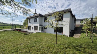 85 qm Etagenwohnung im Zweifamilienhaus mit Garten, Terrasse, Garage + Stellplatz in Trier – Kürenz