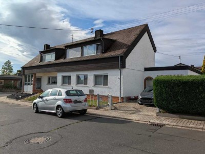 Geräumiges, günstiges teilmodernisiertes 9-Zimmer-Mehrfamilienhaus in Ochtendung