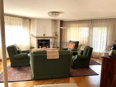 Kapitalanlage: Eppelheim - Charmante 4 Zimmer-Eigentumswohnung mit Balkonen und Garage !