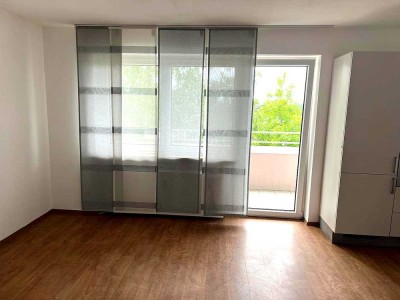 Helle 2-Zimmer-Wohnung mit Balkon und moderner Ausstattung in zentraler Lage von Weinheim