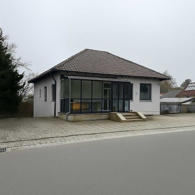 Monteurunterkunft in Wildenberg - 7 Schlafzimmer und zahlreiche Parkplätze direkt am Haus