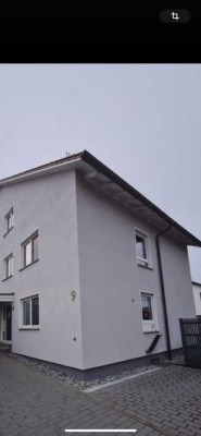 Stilvolle 4-Zimmer-Wohnung mit gehobener Innenausstattung mit Balkon und EBK in Heilbronn