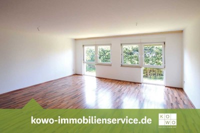 Renovierte 1-Zimmer-Wohnung mit Einbauküche, Laminat und Blick ins Grüne!