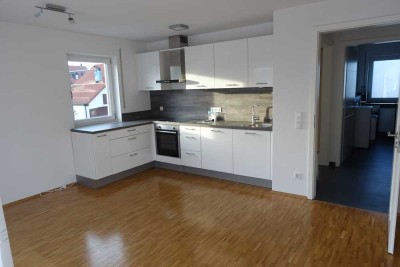 Neuwertige 2-Zimmer-Wohnung mit EBK in Hallbergmoos