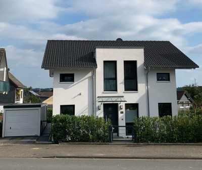 VON PRIVAT - Exklusives Einfamilienhaus mit gehobener Ausstattung in Odenthal