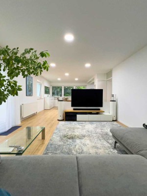 Zweitbezug nach Kernsanierung mit EBK und Balkon - Helle 4-Zimmer-Wohnung in Karlsruher Oststadt