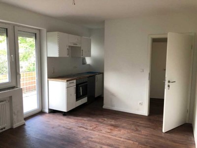 Sanierte, attraktive 1-Zimmer-Wohnung in Königstein  mit EBK und Balkon: