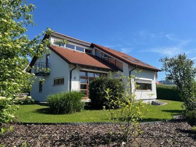Großzügiges, modernes Einfamilienhaus mit schönem Garten in bester Wohnlage