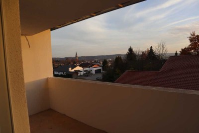 Schöne Wohnung im ersten OG mit Bergblick in der Nähe des Krankenhauses Eggenfelden