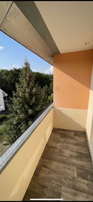 2 Zi.-Whg inkl. EBK, Balkon, Stellplatz und Keller