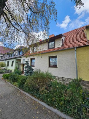 Einfamilienhaus, in einer bald ruhigen Lage, in Großengottern zu verkaufen :)