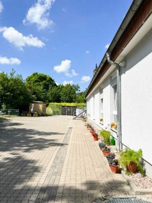 Helle 2-Raum-Wohnung in zentraler Lage - barrierefrei mit Einkaufsmöglichkeit!