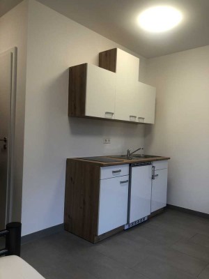 Exklusive, neuwertige 1-Zimmer-Wohnung mit Einbauküche