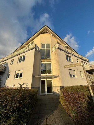 Helle 3- Zimmer Wohnung mit Balkon + PKW Stellplatz in ruhiger Lage von Leverksuen-Schlebusch