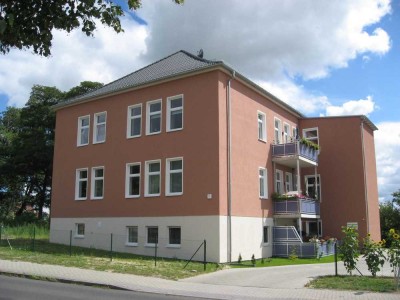 Moderne 3 Zimmer- Wohnung mit großer Terrasse