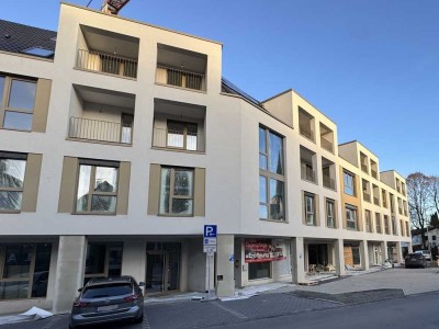 Kleverhof: Wohnen im Mucher Ortszentrum – mit Pflegedienst, Allgemeinmedizinern, Apotheke und Café