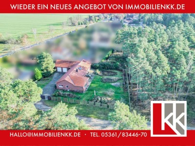 Naturnahes Wohnen: Bungalow mit Einliegerwohnung am Waldrand in Stüde