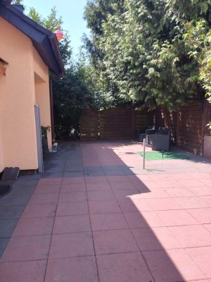++Wohlfühlwohnung im Erdgeschoß m. großer Terrasse++
