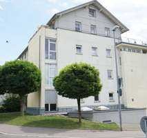 Stilvolle 3-Zimmer-Wohnung mit Einbauküche und Balkon