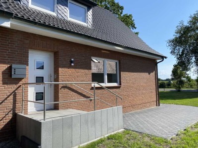 Schöne, geräumige und gepflegte zwei Zimmer Wohnung im Hochparterre mit EBK in Hodenhagen